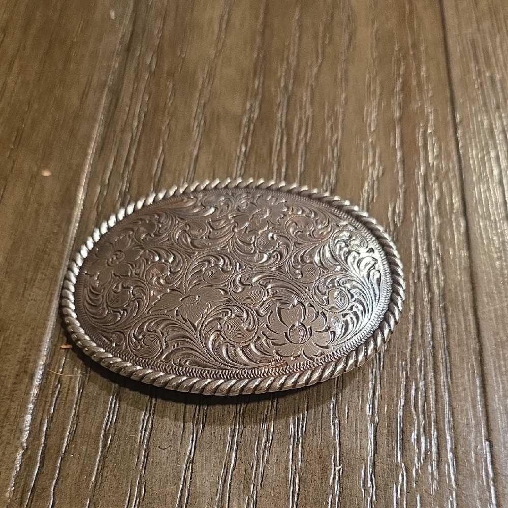 Nocona Oval Floral Engraved Belt Buckle in Silver